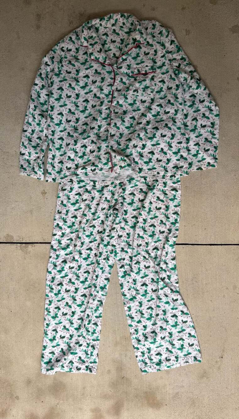 Christmas Holiday Green Holly Berry Print Long Sleeve Button Down Pajama Set